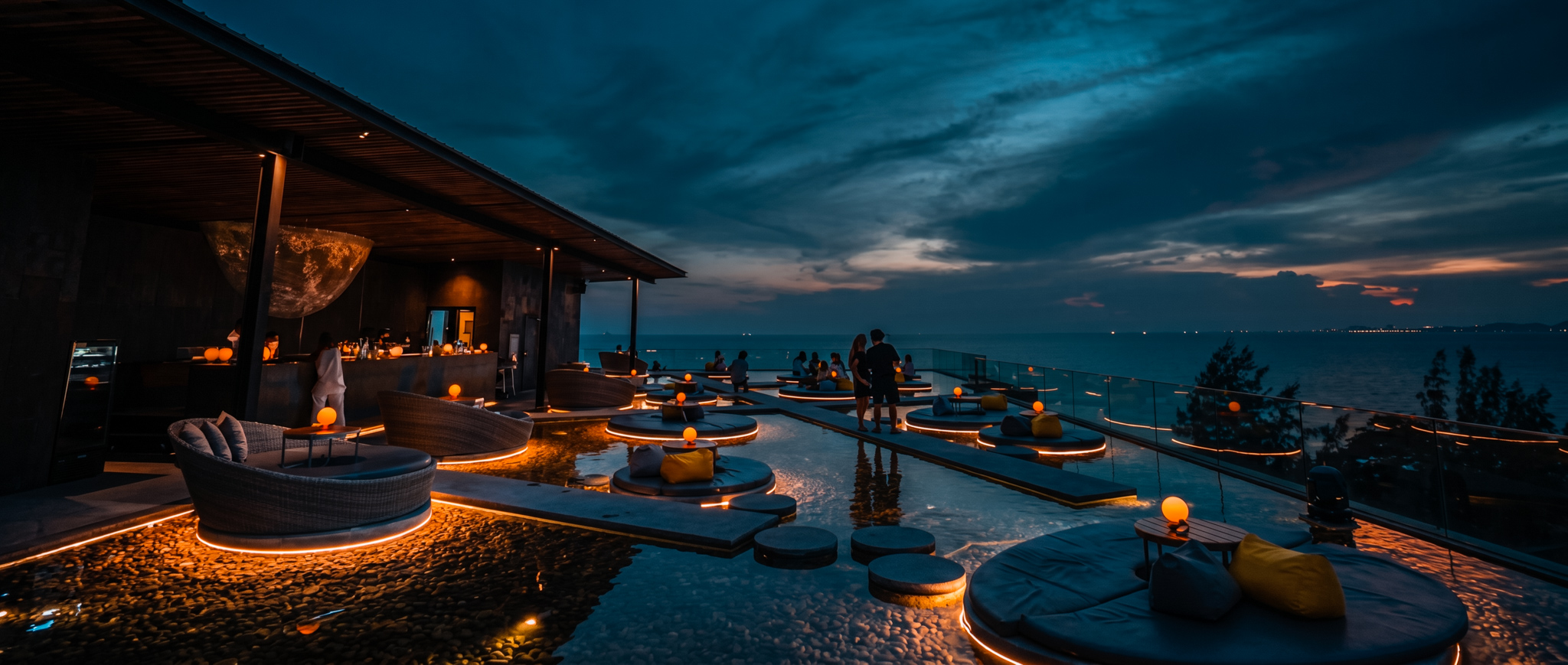Jomtien beach sunset bar open air table golden hour